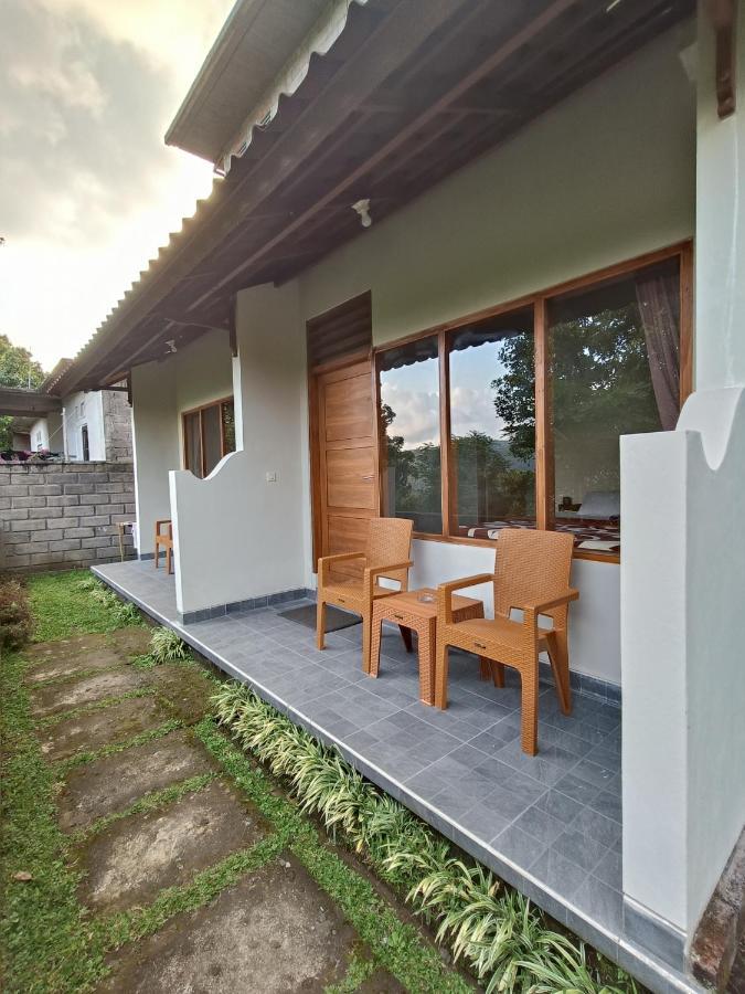 Made Oka Budget Room Munduk  Exterior photo